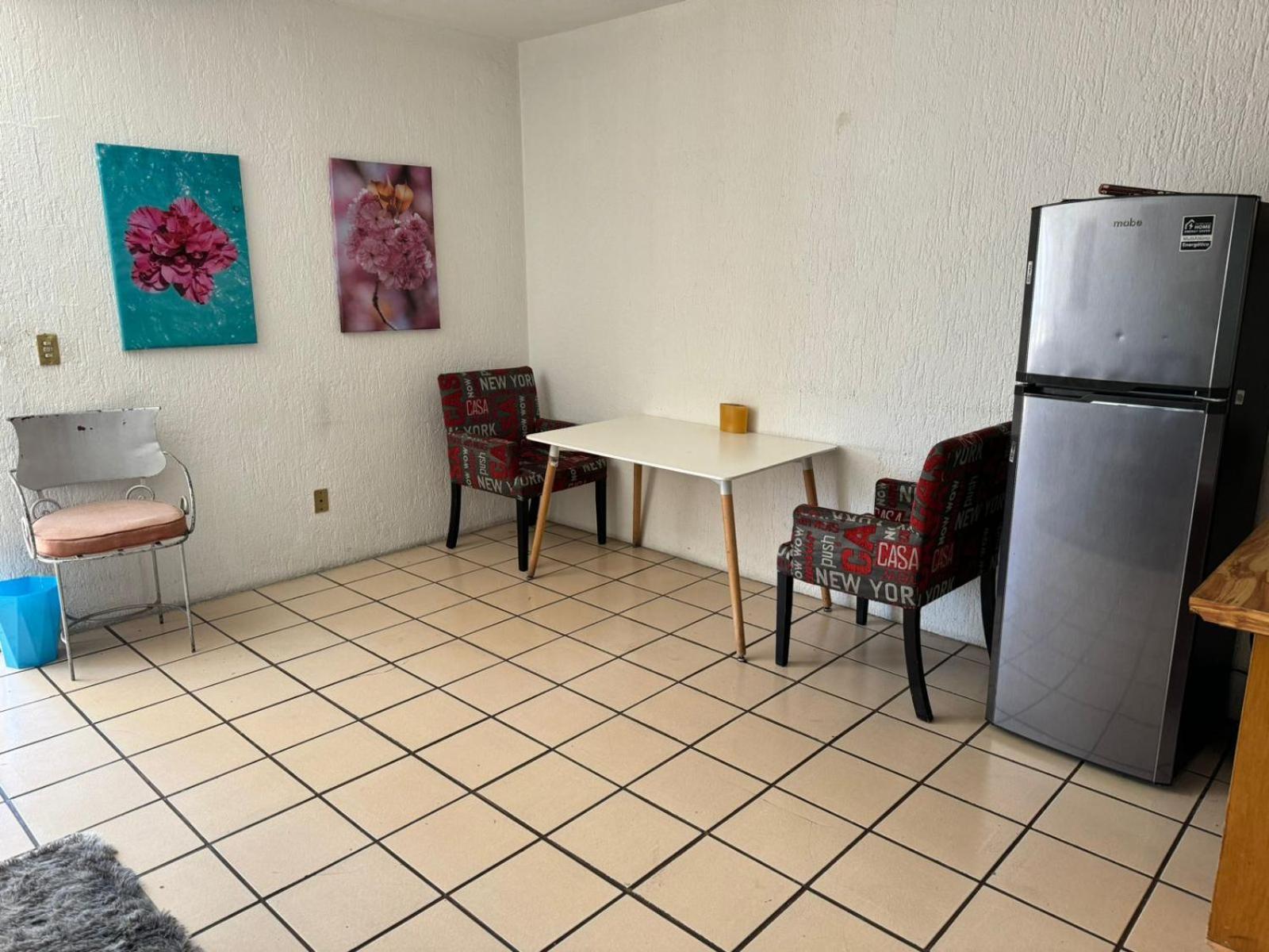 Habitacion Privada En Casa De Huespedes グアダラハラ エクステリア 写真