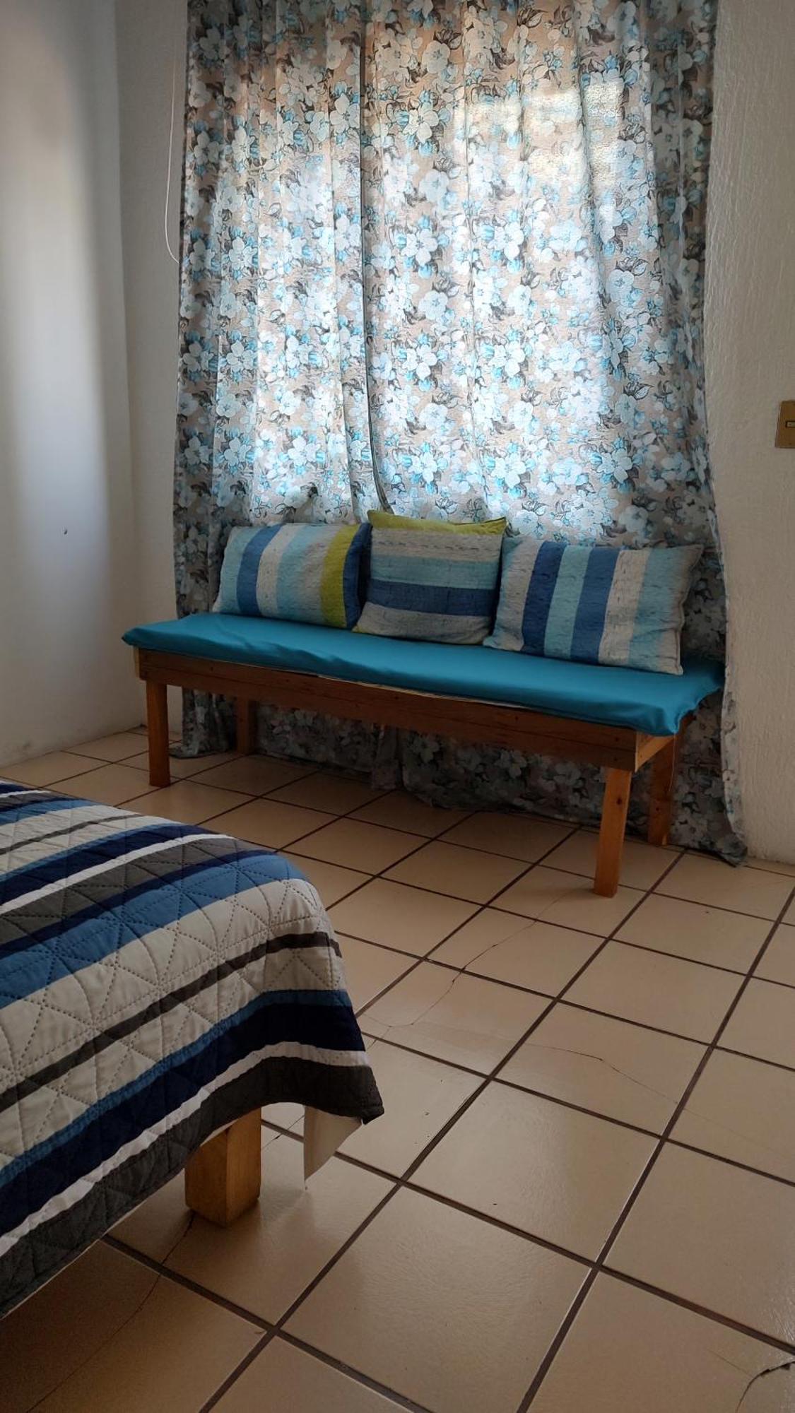 Habitacion Privada En Casa De Huespedes グアダラハラ エクステリア 写真
